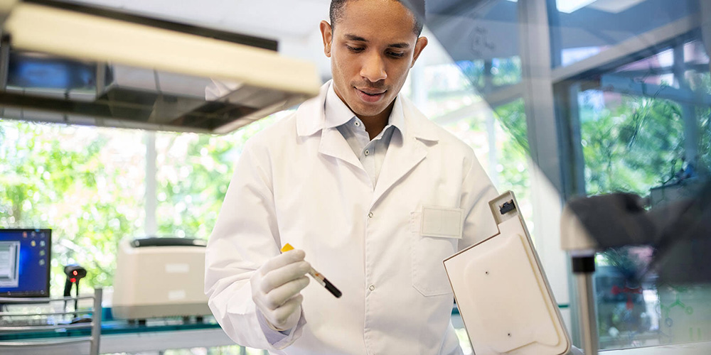 What Does a Forensic Pathologist Do? Investigating This Specialized Role